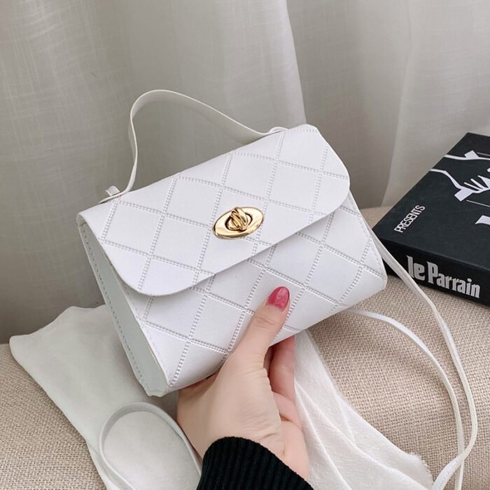 Stylish and Simple Messenger Bag