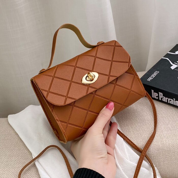 Stylish and Simple Messenger Bag - Image 5