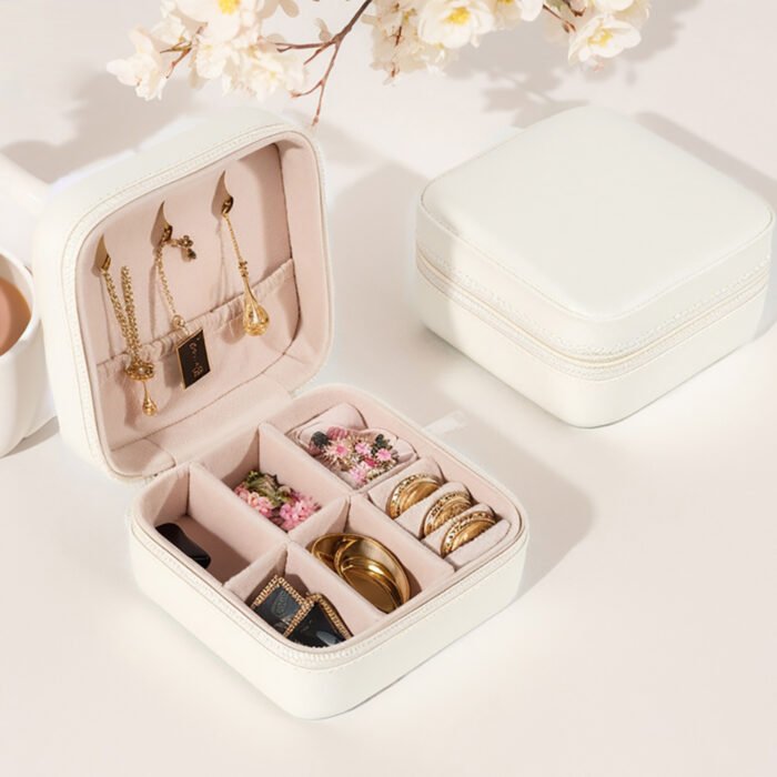 Minimalist Jewelry Storage Case - Image 3
